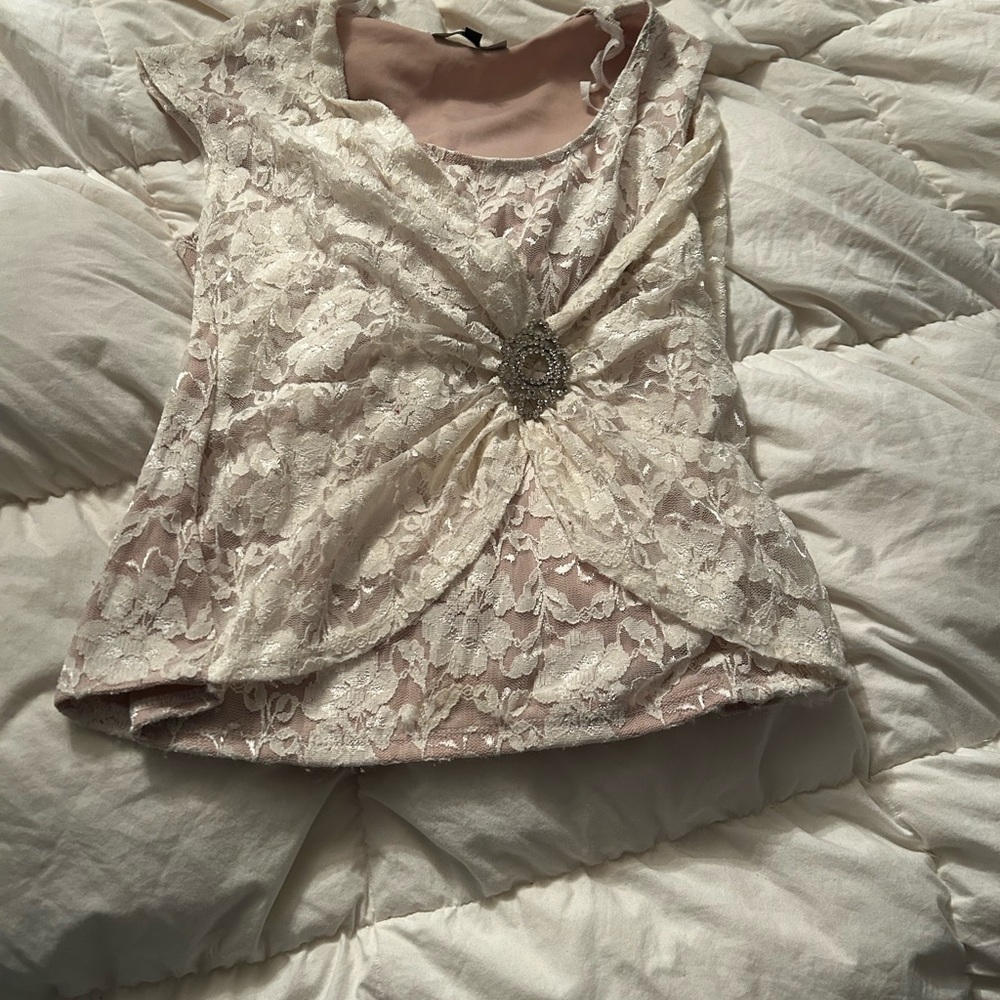 Beautiful tops with broche